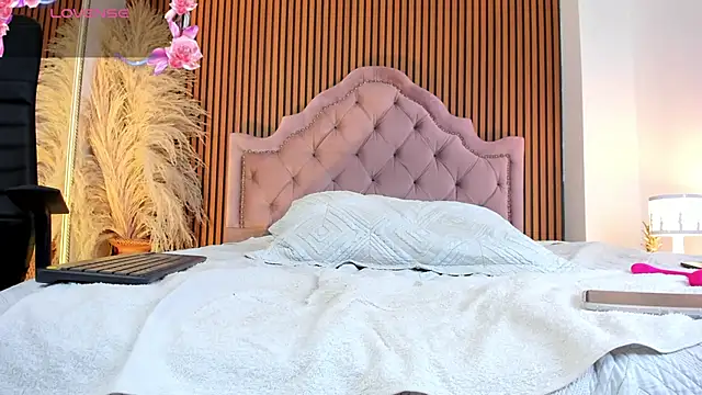 Violett_hott_ webcam