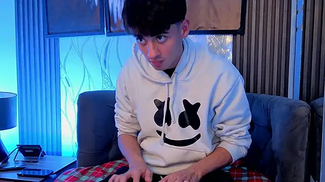 demian_hot99 (M twink) - 💫🍌🍑💫MAKE ME CUM💫🍌🍑💫