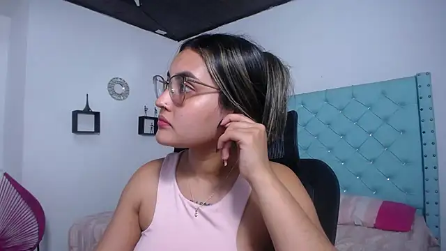 kathe-mills235 webcam