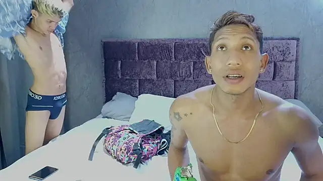 The_golden_boys1 webcam