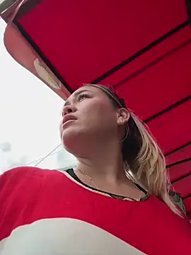 Danielavegax live sex cam