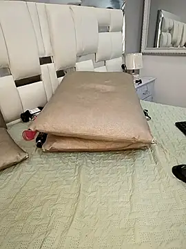 eva_johnss - Eva_Johnss's free webcam - UK Sex Cams