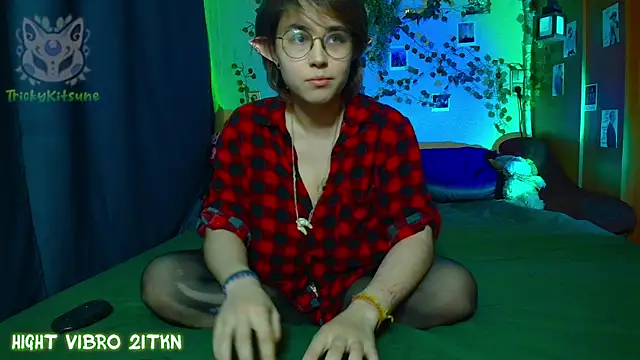 TrickyKitsune webcam