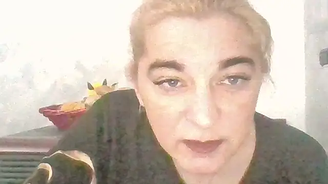 GoldenAngelMilf webcam