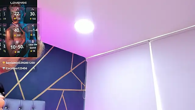 Lian_Miller1_ webcam