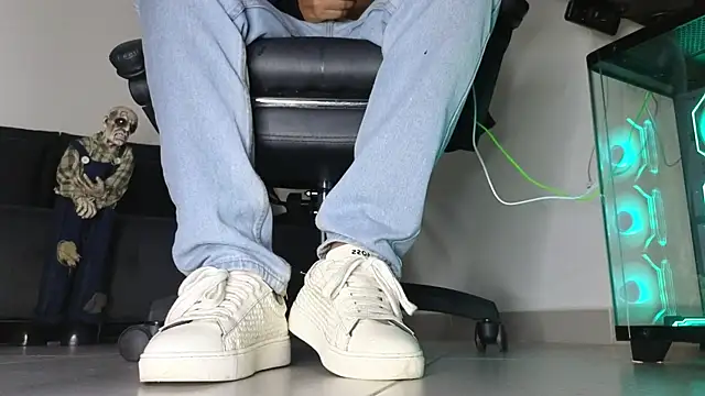 cash_master888 webcam