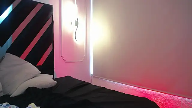 IsabellaLuxeXXX webcam