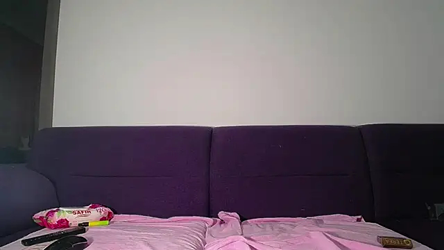 julianna68 - Julianna68's free webcam - UK Sex Cams