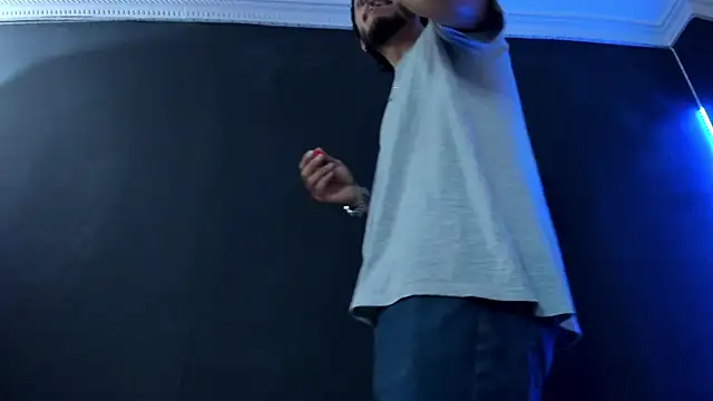 Boss_Domiinator webcam