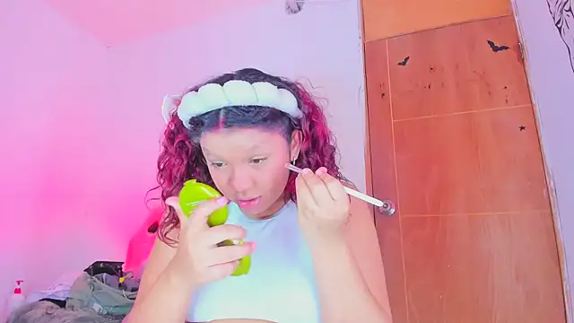 Emily_Coper18 webcam