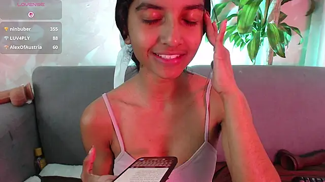 YuliethPetite webcam