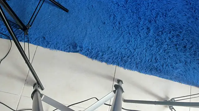 Mia-collins01 webcam