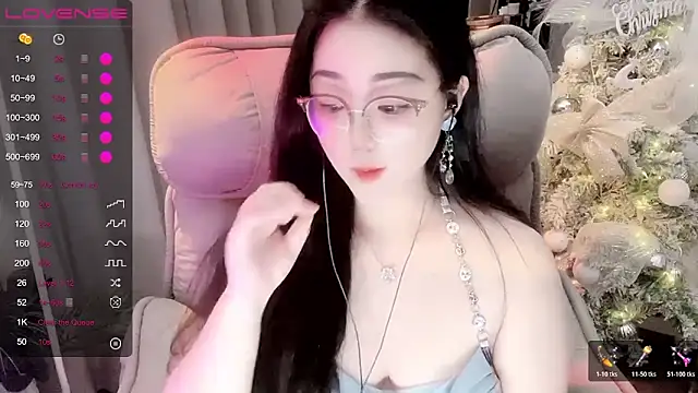 Monica-666888- webcam