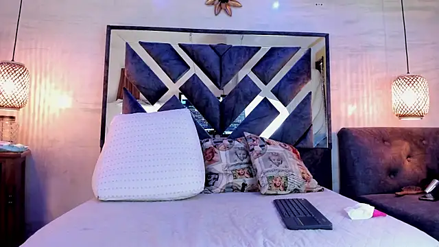 annie_vega17_ webcam