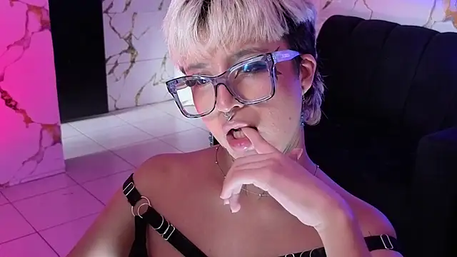 Rebeka-baker webcam