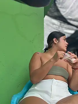 Kaily_Sweet16 webcam