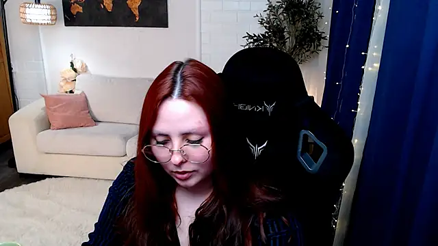 Hennessy_bunny webcam