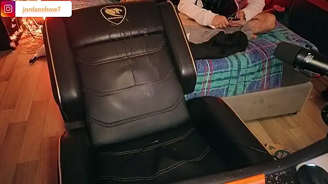 JordanShow webcam