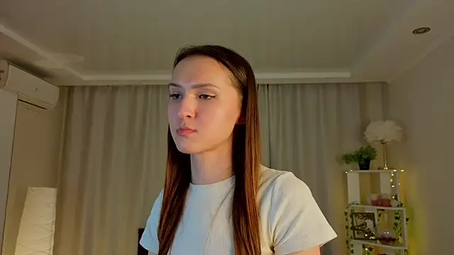 MellieLaliberte webcam