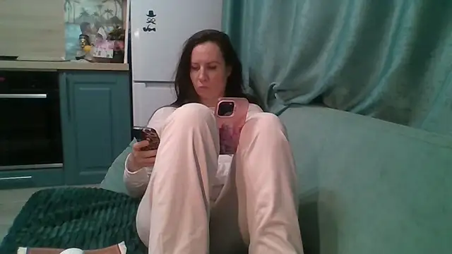 ALICAINWONDERLAND webcam