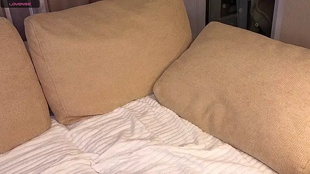 KerstinMaynor webcam