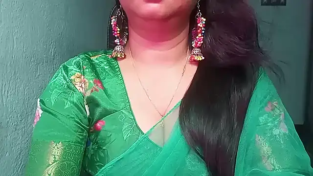 Secret_Dessire webcam