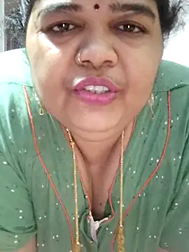 tamilthanushri webcam
