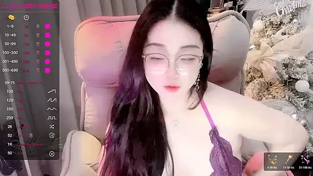 Monica-666888- webcam