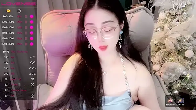 Monica-666888- webcam