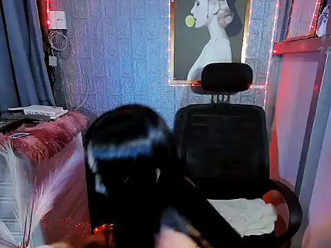 nathalie_smith19 (T young) - MY BIRTHDAY IS CUMMING BE MY LOVER!