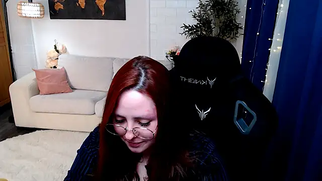 Hennessy_bunny webcam