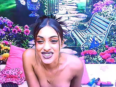 IndianPretty14u2Luv webcam