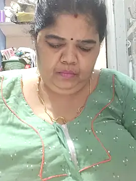 tamilthanushri webcam