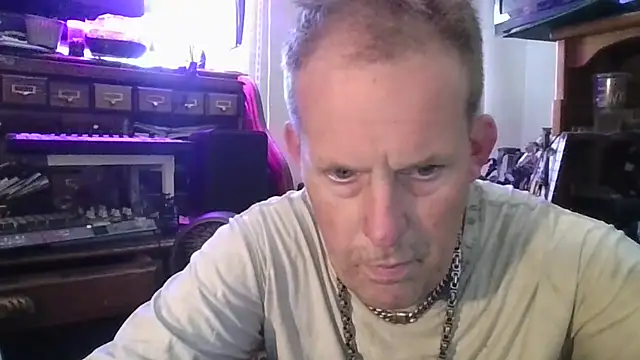 strokingjoe14585 webcam