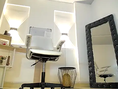 DESIRETH_GLOW webcam