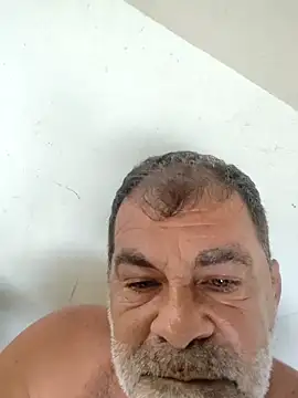 Peludo173317's live cam