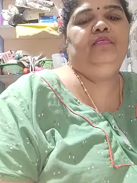 tamilthanushri webcam