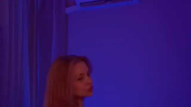 MollyHilton live sex cam