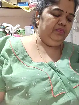 tamilthanushri webcam