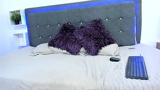 NatashaDiamond webcam