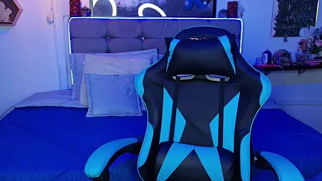 Kata_Bigboobs webcam