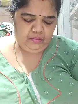 tamilthanushri webcam