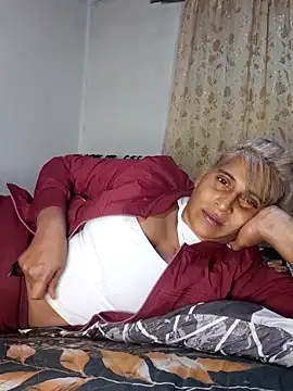 Goodgirlsue_77 webcam