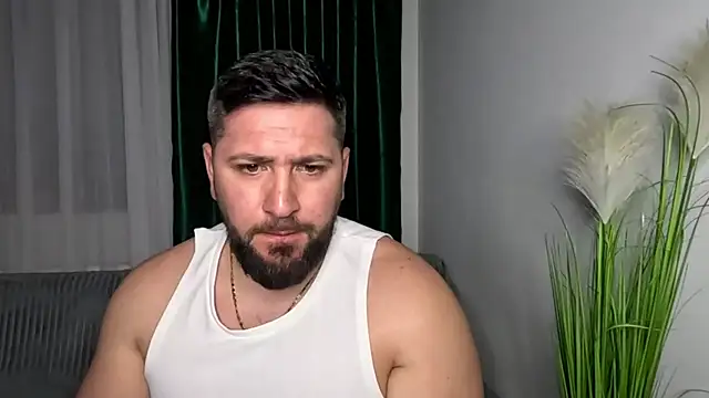 Gold_Alpha_Boy webcam