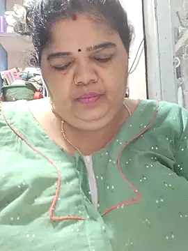 tamilthanushri webcam