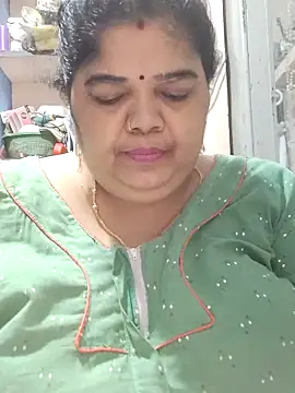 tamilthanushri webcam