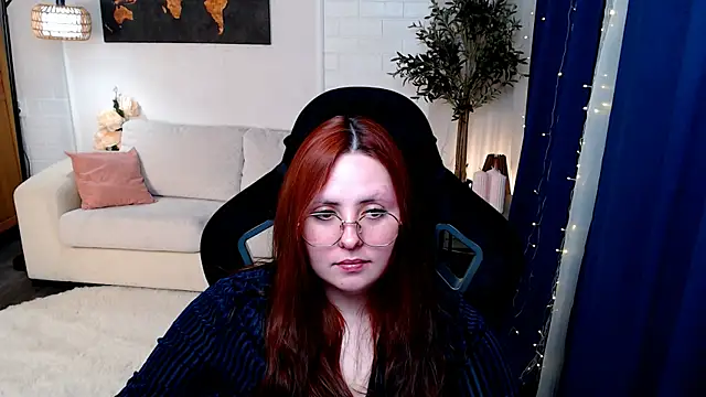 Hennessy_bunny webcam