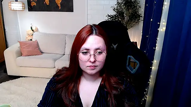 Hennessy_bunny webcam