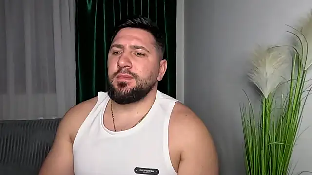 Gold_Alpha_Boy webcam