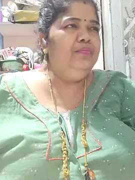 tamilthanushri webcam